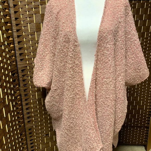 Aloha Bundle- Blush colored sweater - Picture 1 of 5